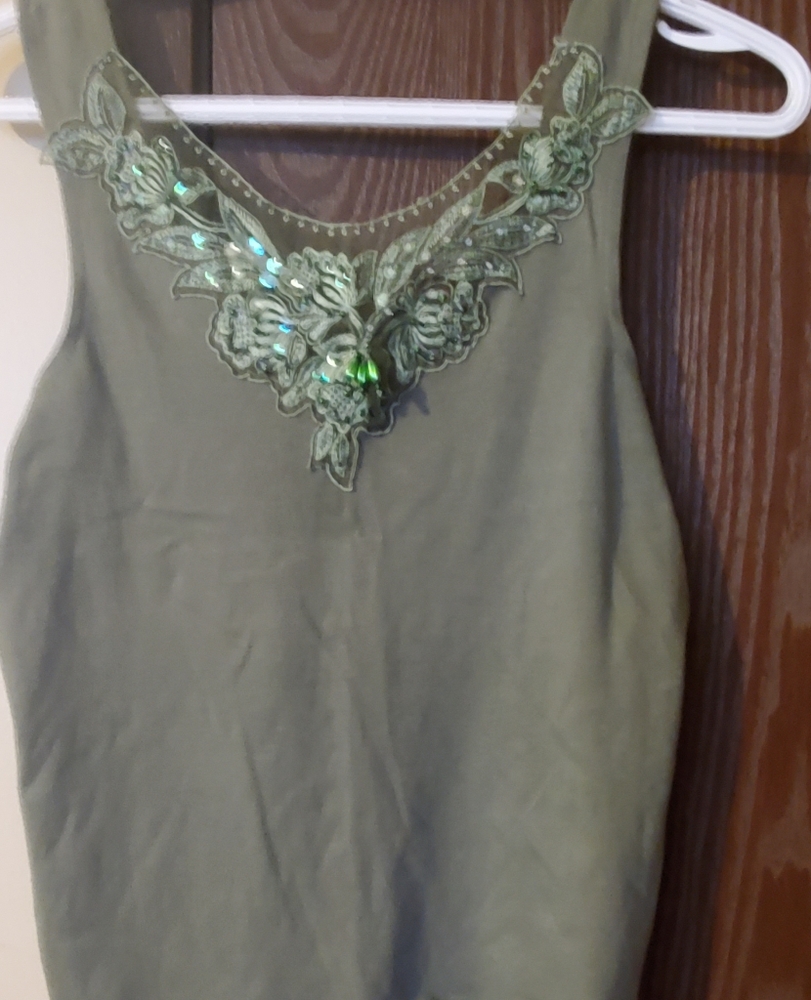 Beaded tank